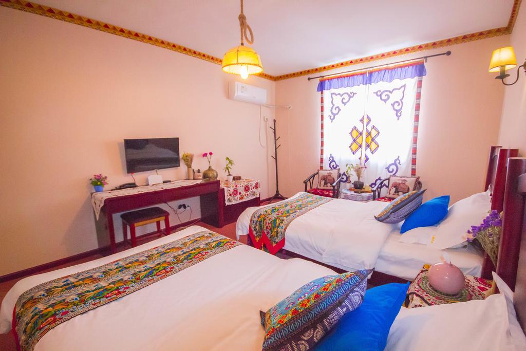 Wo Home Hostel Цзючжайгоу Экстерьер фото